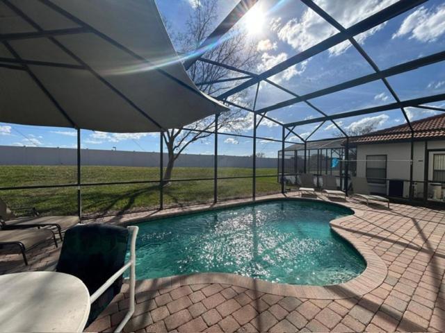 557 -impressive Two Storey Private With South Facing Pool Villa *